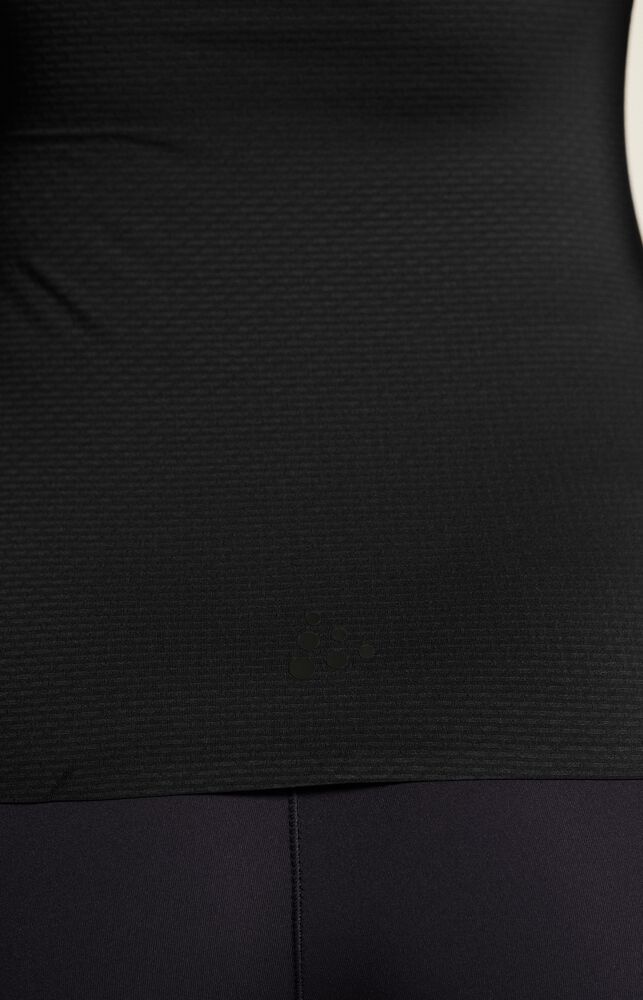 1908854-9999_Active20Nanoweight20SS20W_closeup6