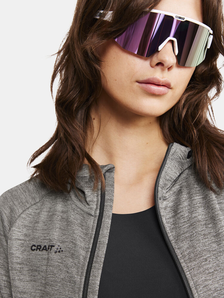 1909133-975000_Adv20Unify20Fz20Hood20W_closeup4