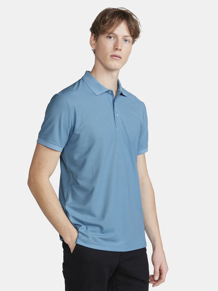 1909138-307000_CORE20Unify20Polo20Shirt20M_Closeup1
