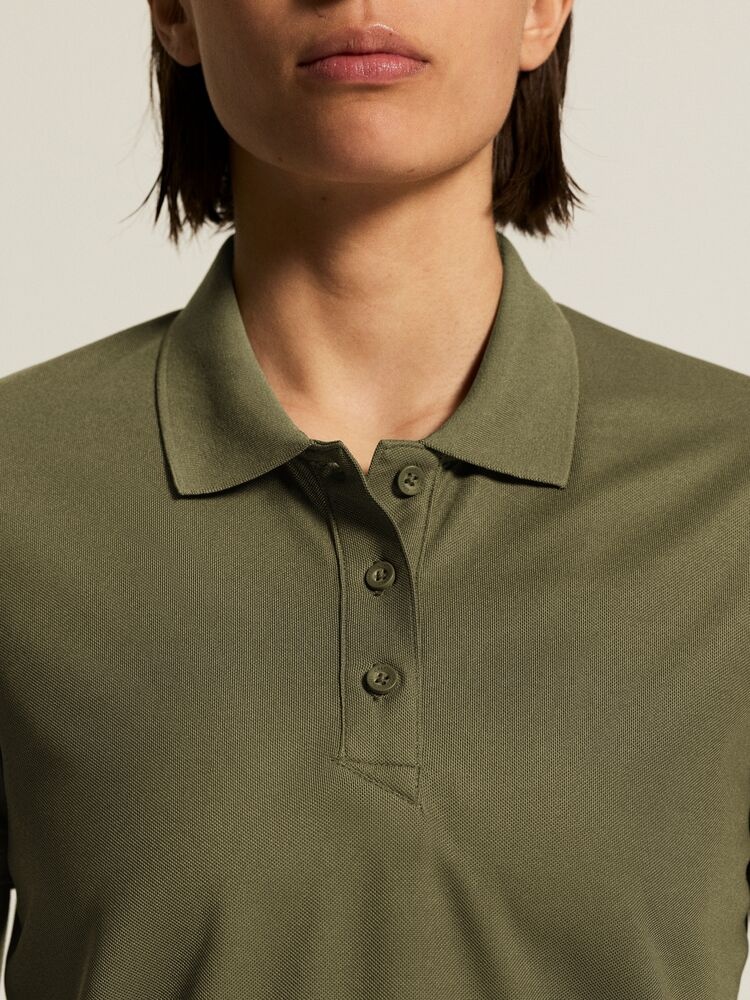 1909139-664000_CORE20Unify20Polo20Shirt20W_closeup7