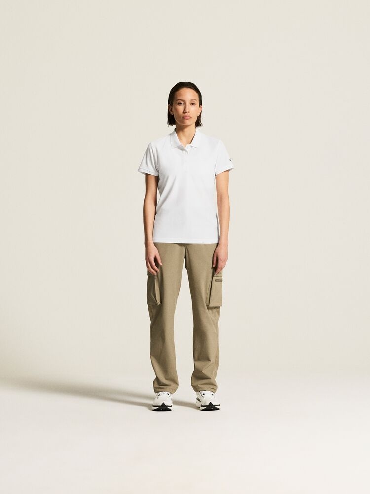 1909139-900000_CORE20Unify20Polo20Shirt20W_closeup1