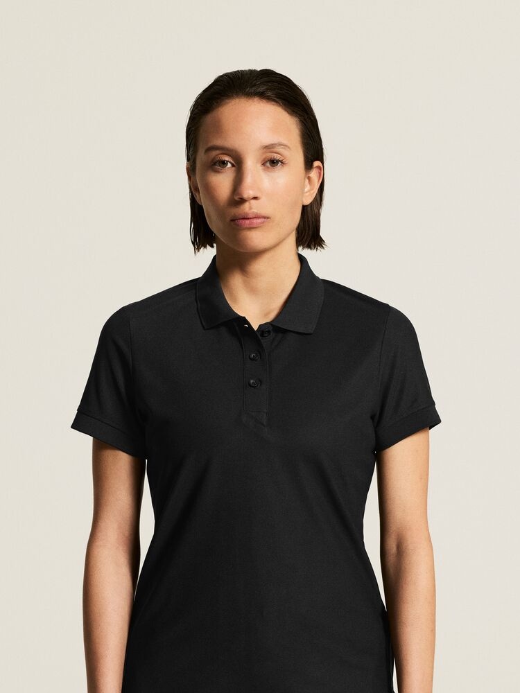 1909139-999000_CORE20Unify20Polo20Shirt20W_closeup6