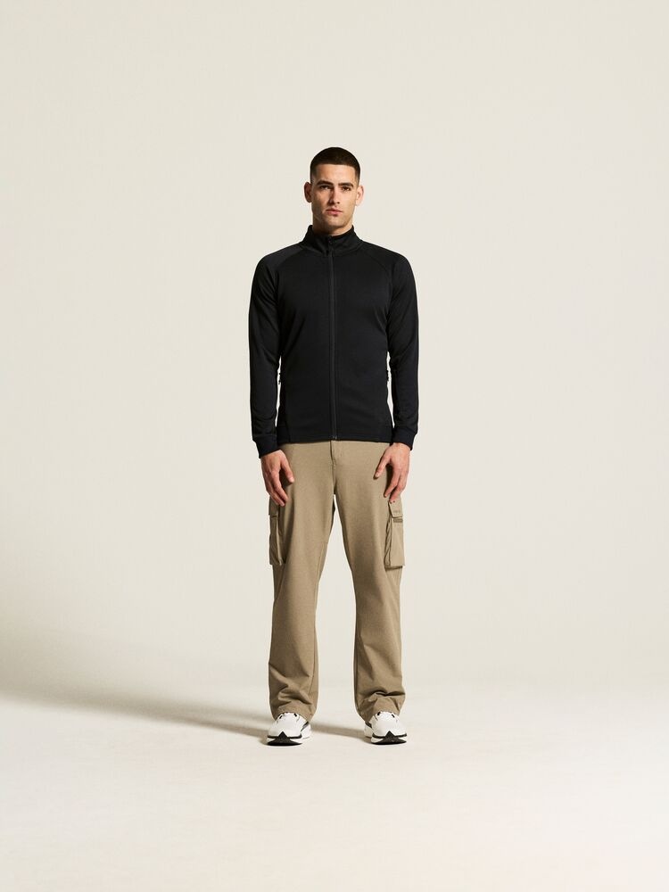 1909134-999000_ADV20Unify20Jacket20M_closeup1