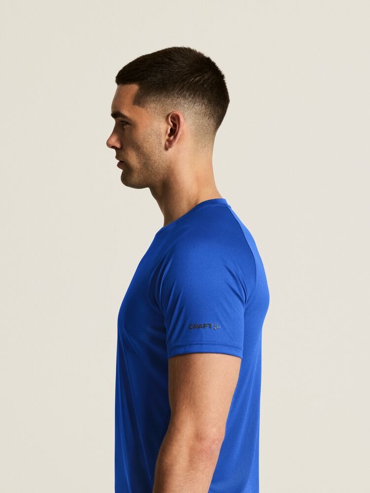1909878-346000_Core20Unify20Training20Tee20M_closeup8