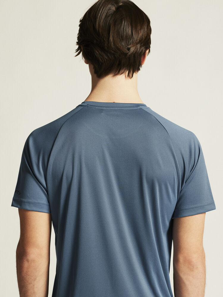 1909878-376000_Core20Unify20Training20Tee20M_closeup6