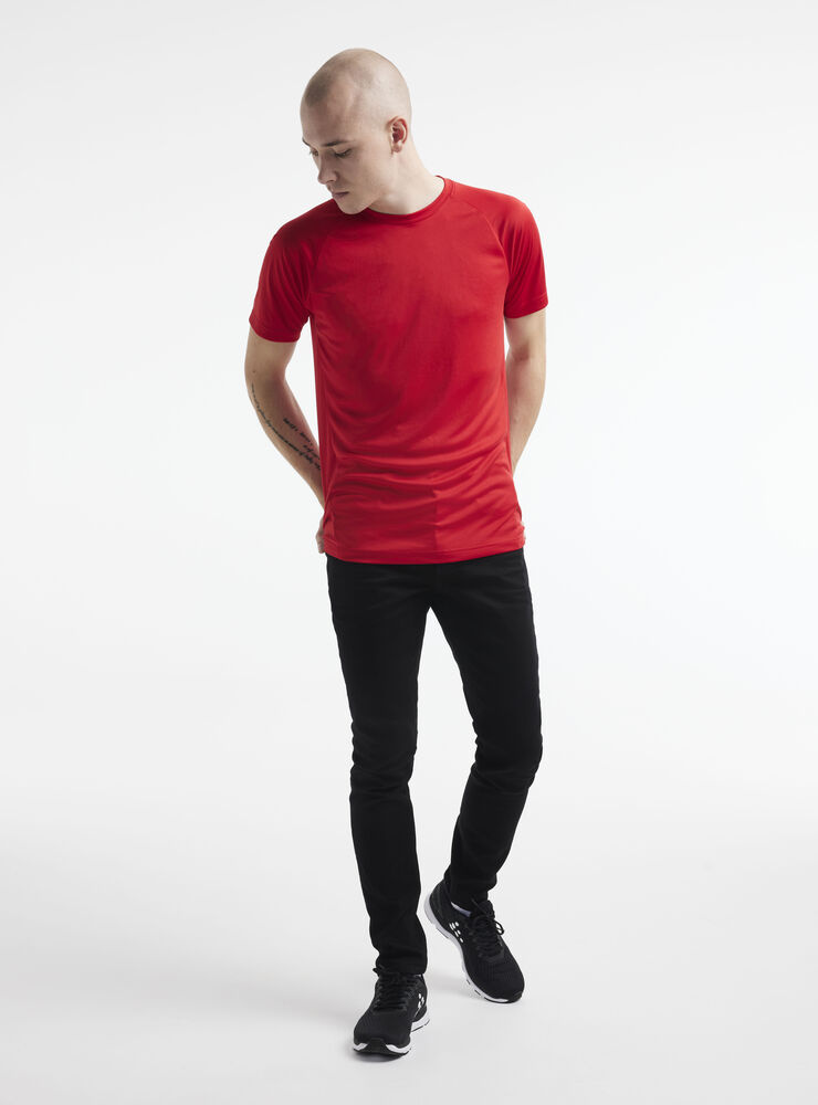 1909878-430000_Core20Unify20Training20Tee20M_Closeup6