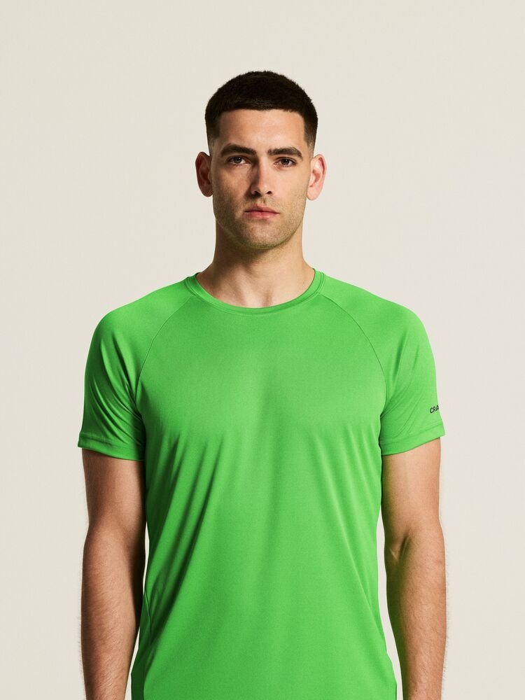 1909878-606000_Core20Unify20Training20Tee20M_closeup6