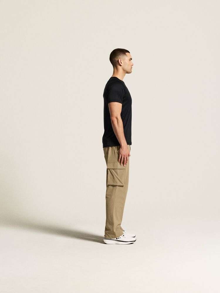1909878-999000_Core20Unify20Training20Tee20M_closeup2