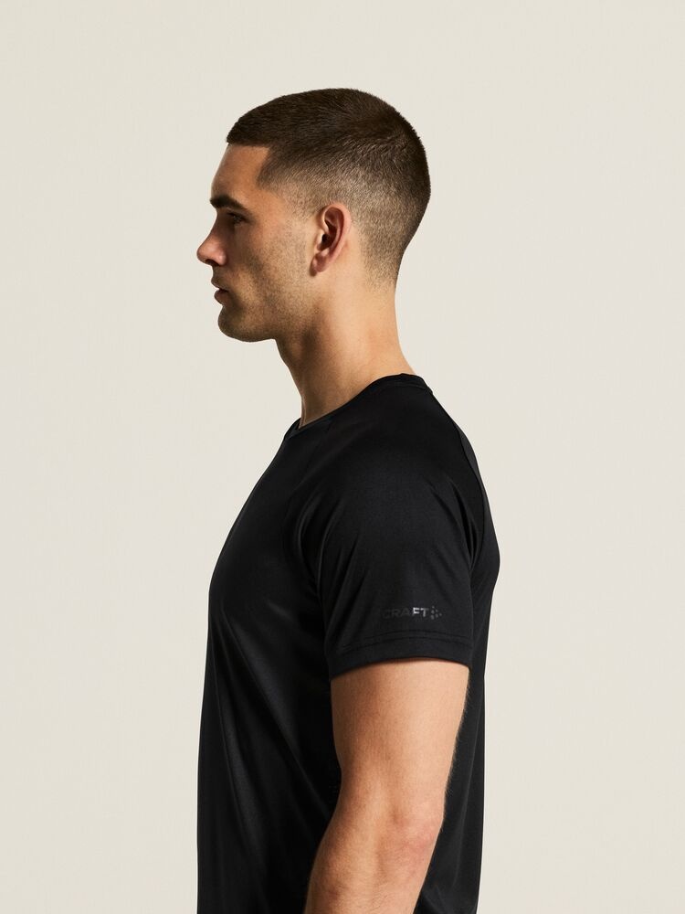 1909878-999000_Core20Unify20Training20Tee20M_closeup8