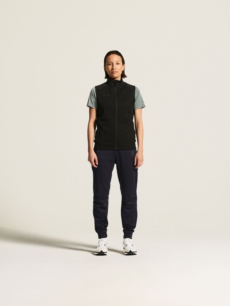 1912162-999000_ADV20Unify20Vest20W_closeup1