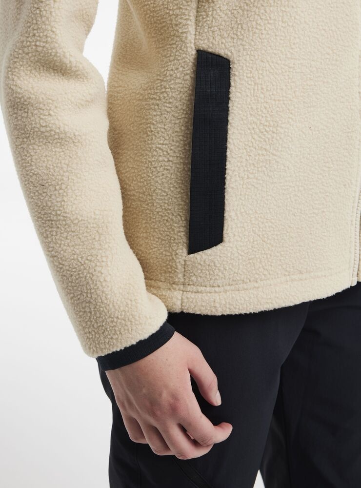 1912221-211999_ADV20Explore20Pile20Fleece20jacket20W_Closeup4-1