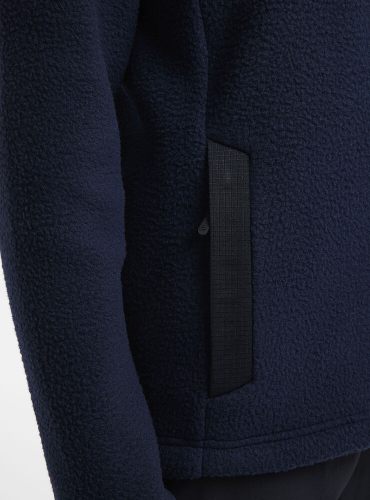 1912221-396999_ADV20Explore20Pile20Fleece20jacket20W_Closeup4