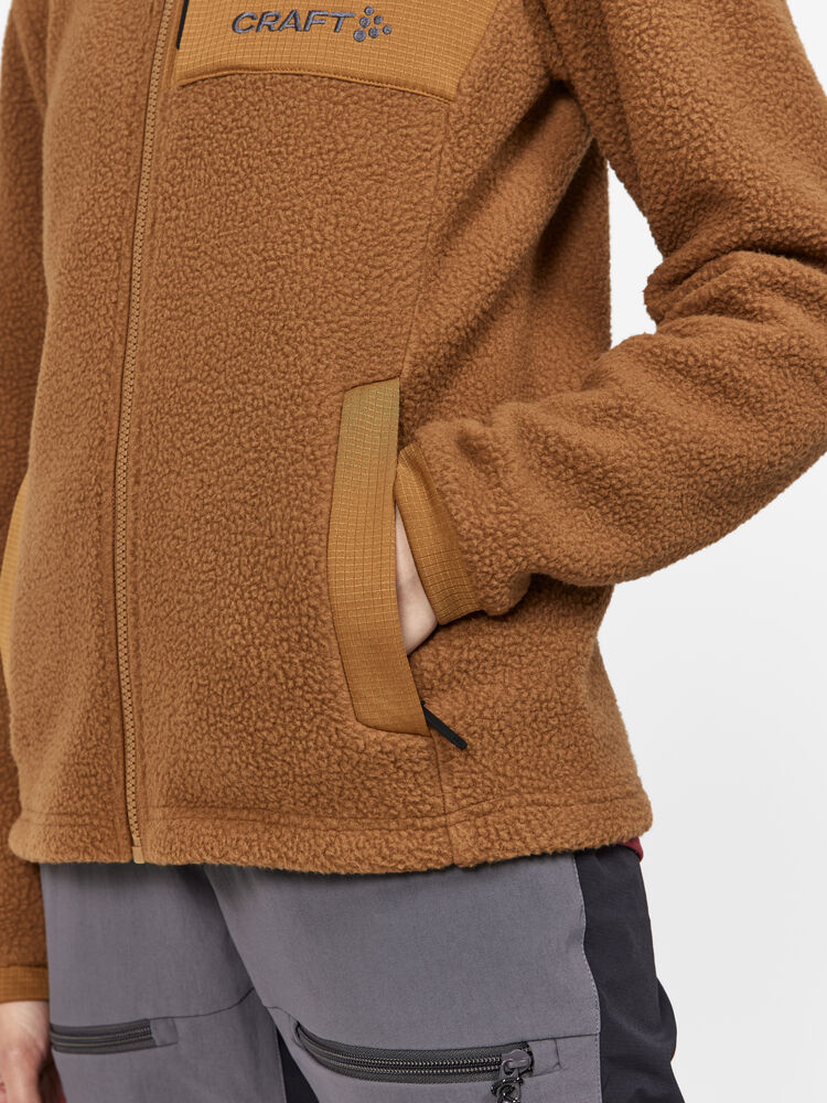 1912221-685100_ADV20Explore20Pile20Fleece20Jacket20W_Closeup3