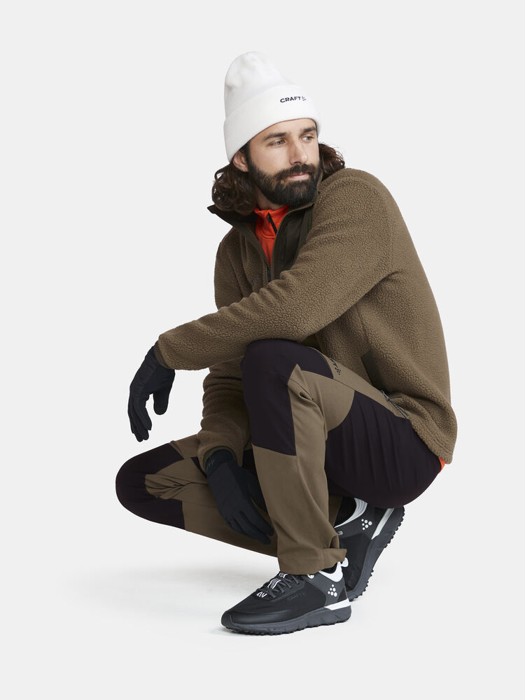 1913802-664000_PRO20Explore20Hiking20Pant20M_Closeup6