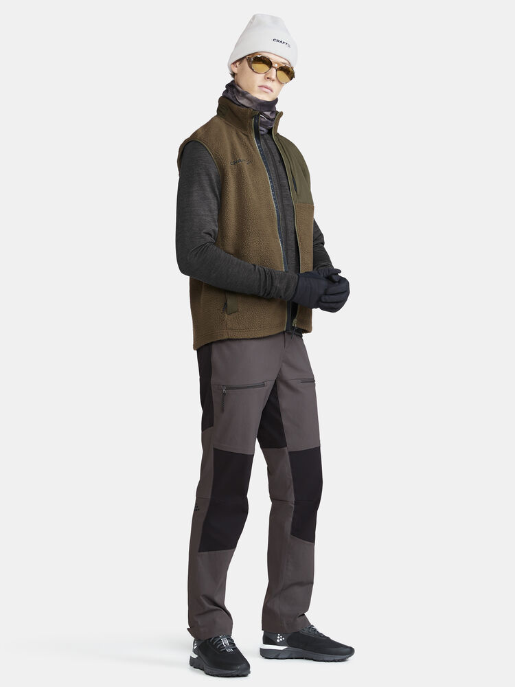 1913802-985000_PRO20Explore20Hiking20Pant20M_Closeup6