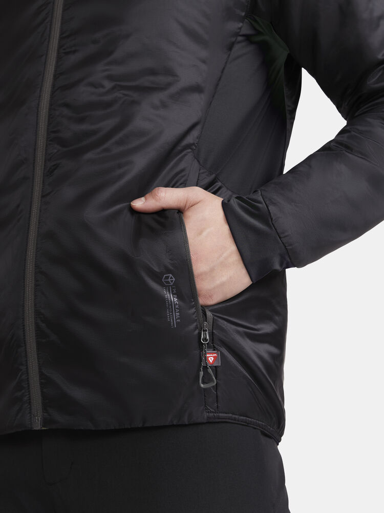 1913804-999000_ADV20Explore20Lightweight20Jacket20M_Closeup3