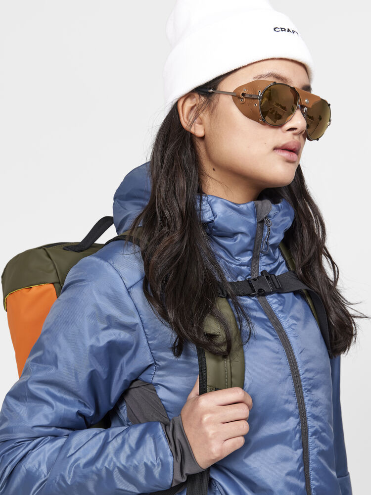 1913805-362000_ADV20Explore20Lightweight20Jacket20W_Closeup2