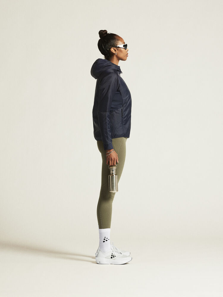 1913805-396000_ADV20Explore20Lightweight20Jacket20W_closeup2