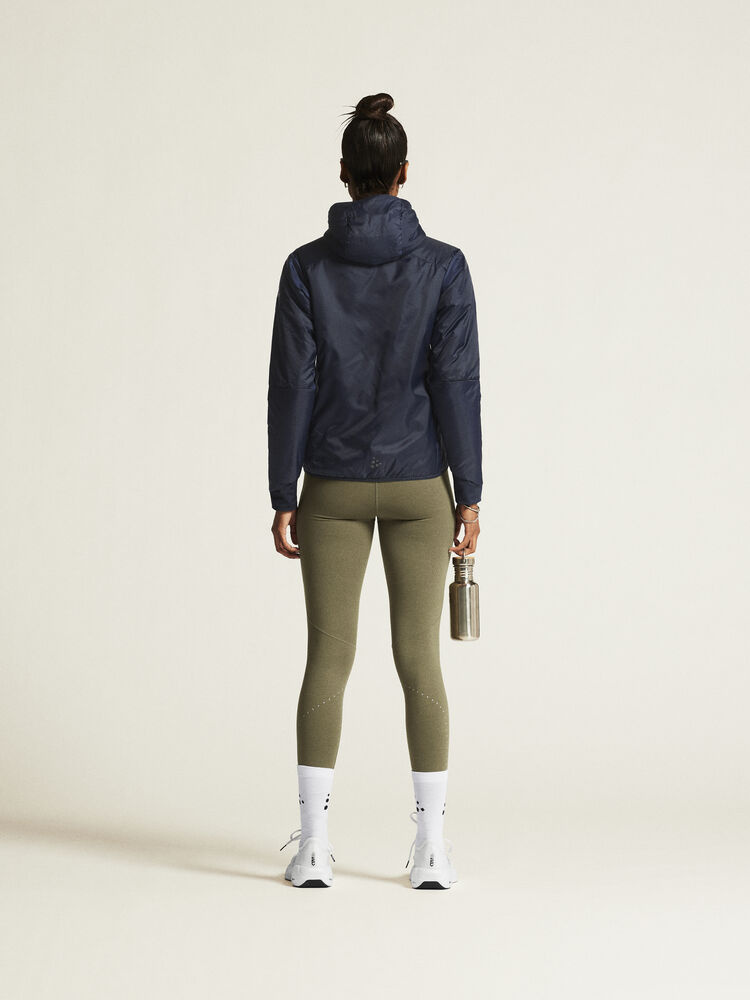 1913805-396000_ADV20Explore20Lightweight20Jacket20W_closeup3