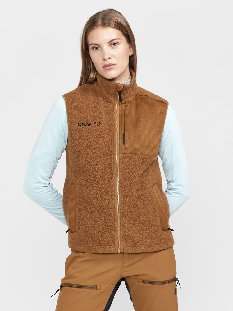 1913811-685100_ADV20Explore20Pile20Fleece20Vest20W_Closeup1