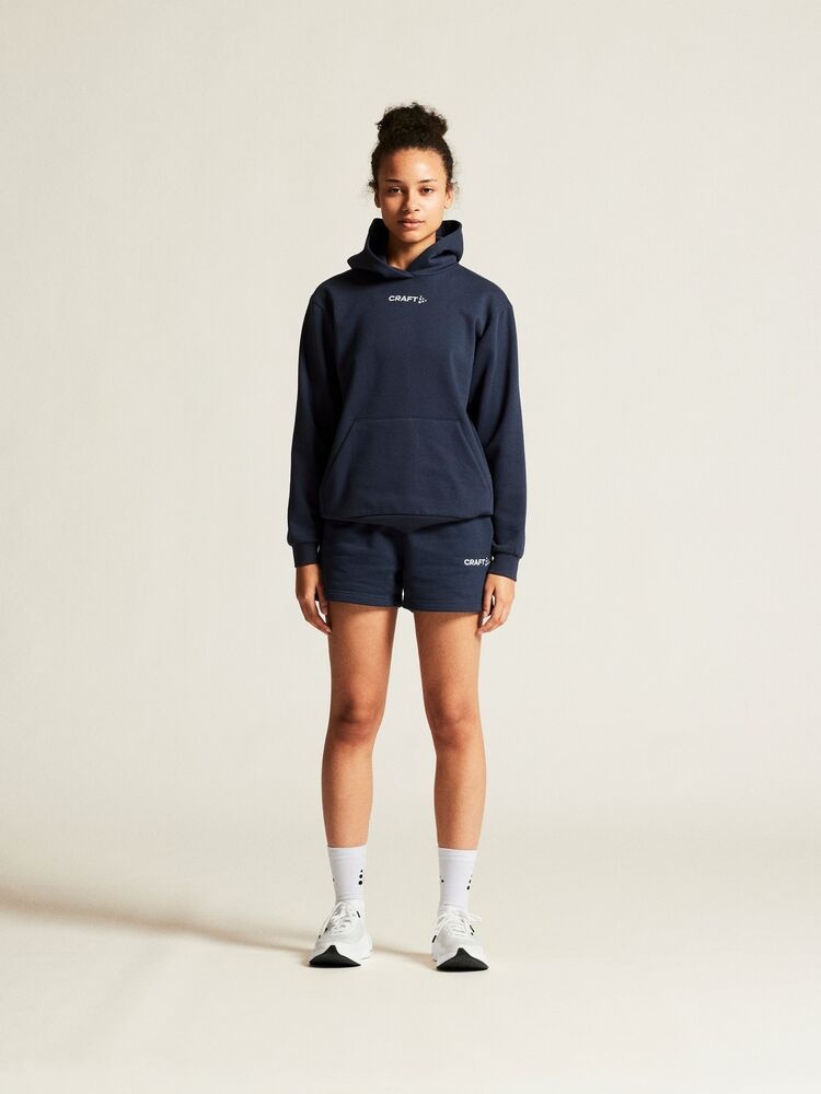 1915345-390000_Community20220Logo20Hoodie20W_closeup1