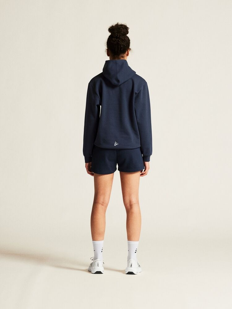 1915345-390000_Community20220Logo20Hoodie20W_closeup3
