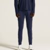 1915688-3900_Evolve20220Crewneck20M_closeup8