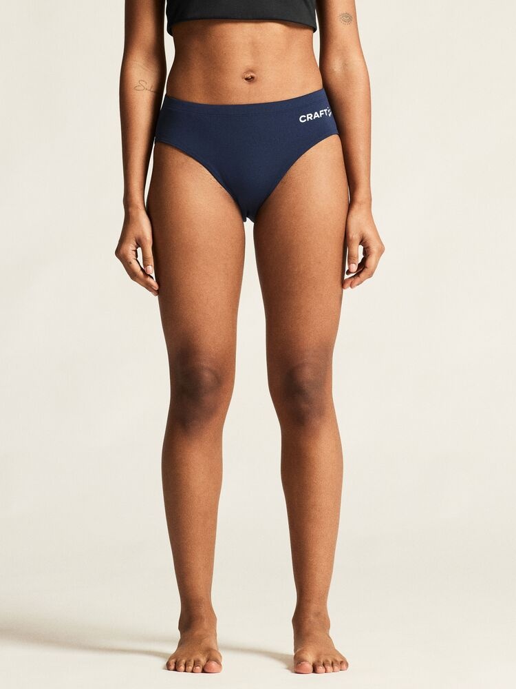 1916136-390000_Rush20220Brief20W_closeup4