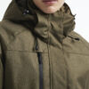1906323-671000_Mountain20padded20jacket20W_Closeup3