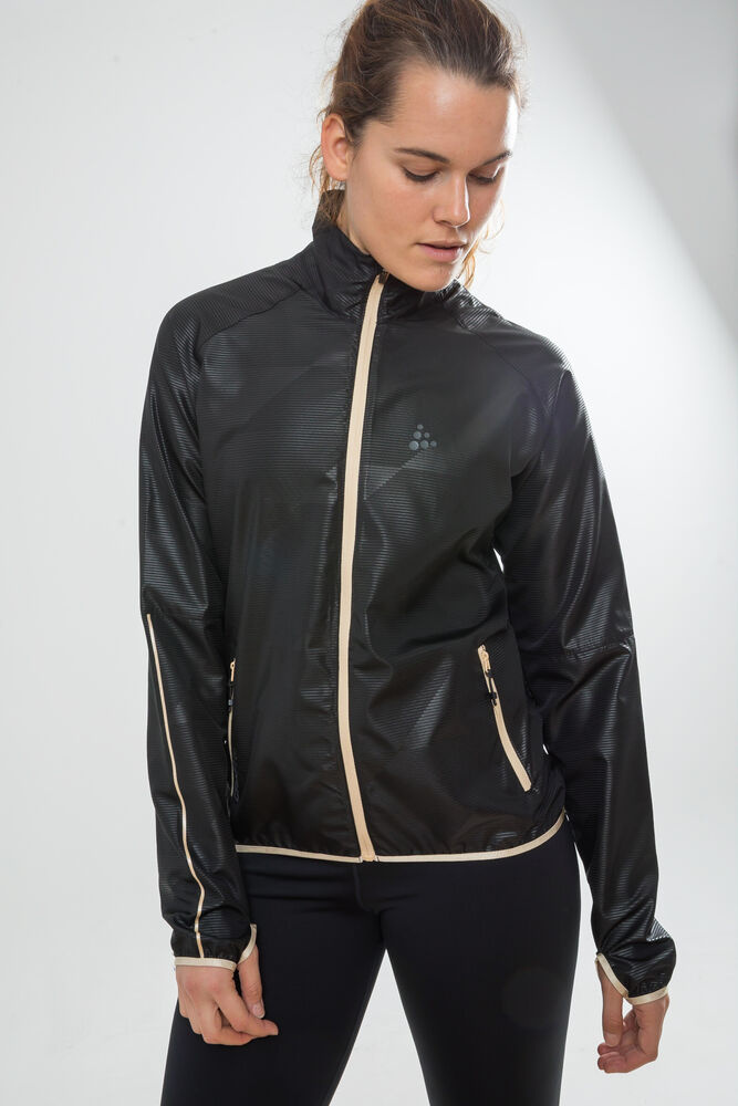 1906401_999000_Eaze_Jacket_C1