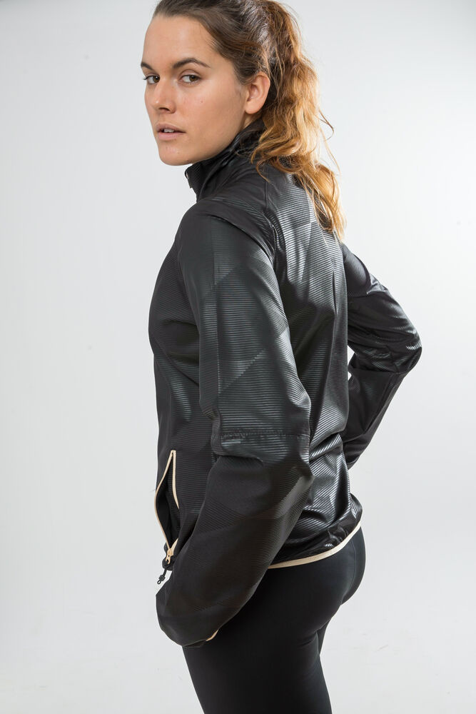 1906401_999000_Eaze_Jacket_C2