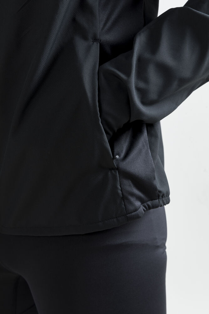 1906447_999000_Urban_Run_Hood_Jacket_C4