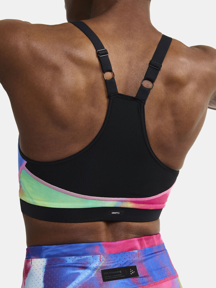 1907182-745007_Motion20Bra_closeup3