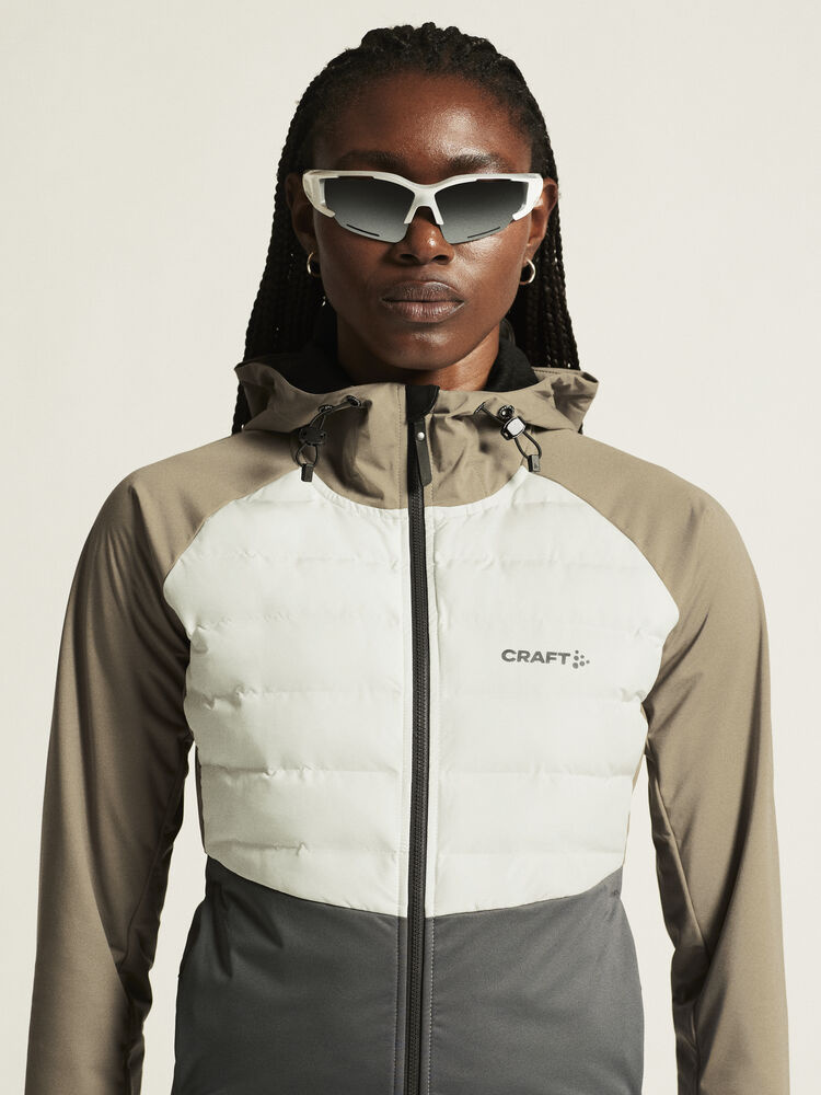 1907846-237905_ADV20Pursuit20Thermal20Jacket20W_closeup5
