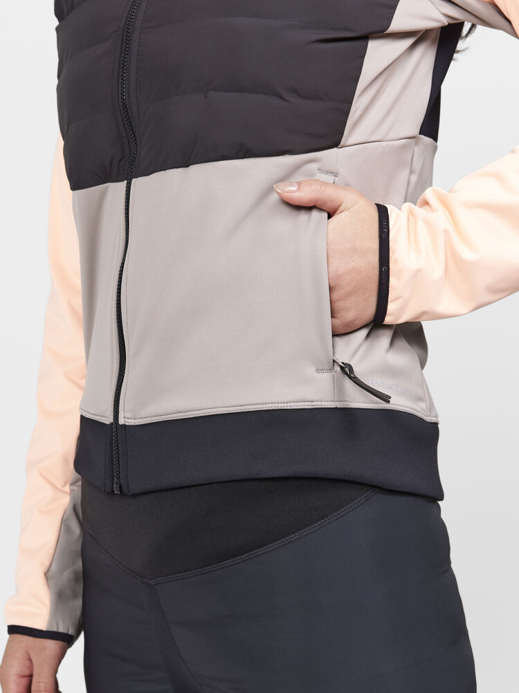 1907846-840230_ADV20Pursuit20Thermal20Jacket20W_Closeup3