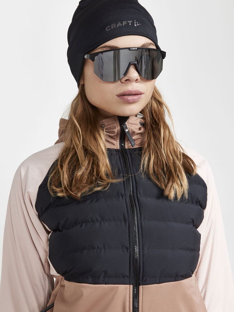 1907846-999224_ADV20Pursuit20Thermal20Jacket20W_Closeup3