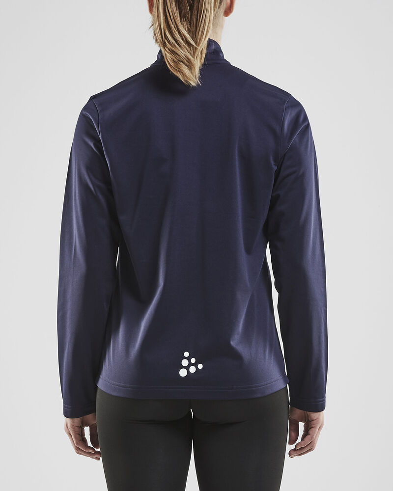 1908106-390000_Squad20Jacket_Closeup3