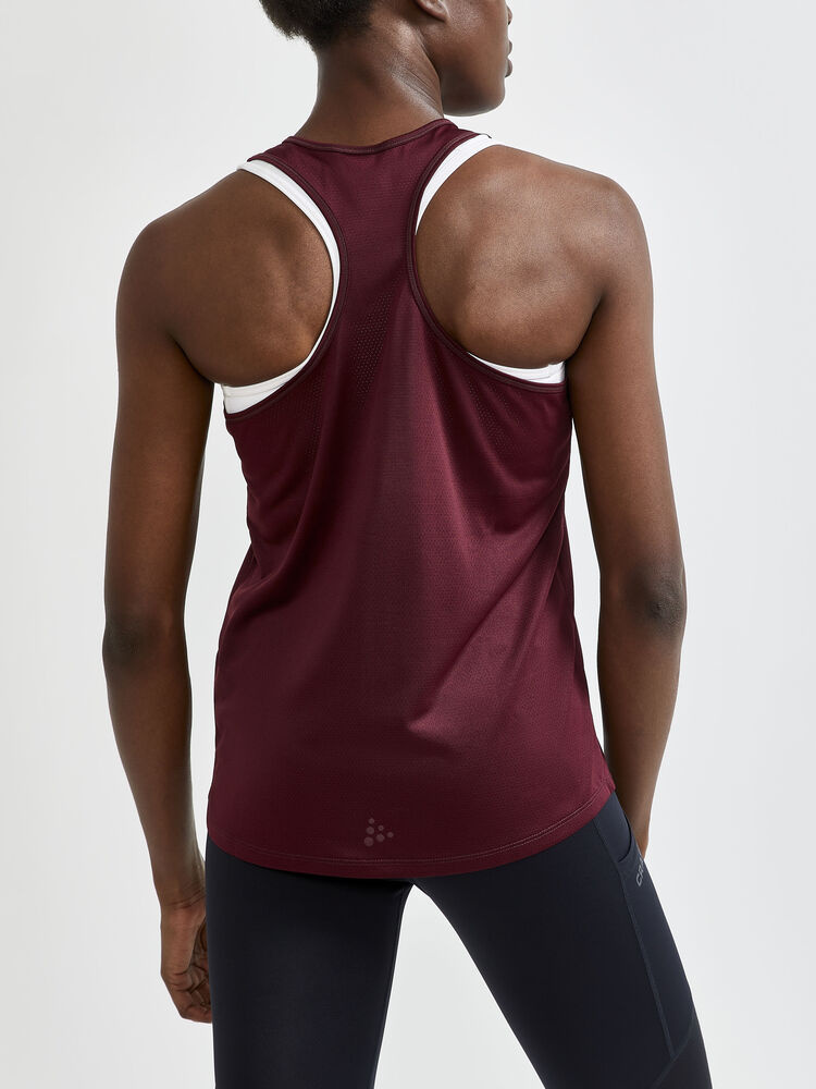 1908747-497000_Core20Essence20Mesh20Singlet_Closeup2