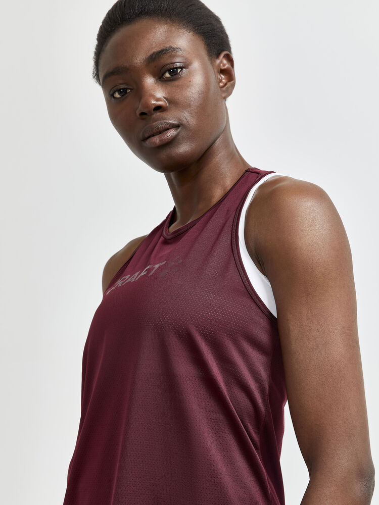 1908747-497000_Core20Essence20Mesh20Singlet_Closeup3