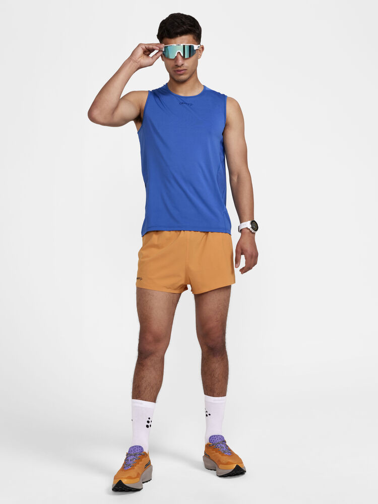 1908752-379000_ADV20Essence20SL20Tee20M_Closeup4