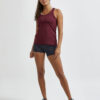 1908770-497000_ADV20Essence20Singlet_Closeup3