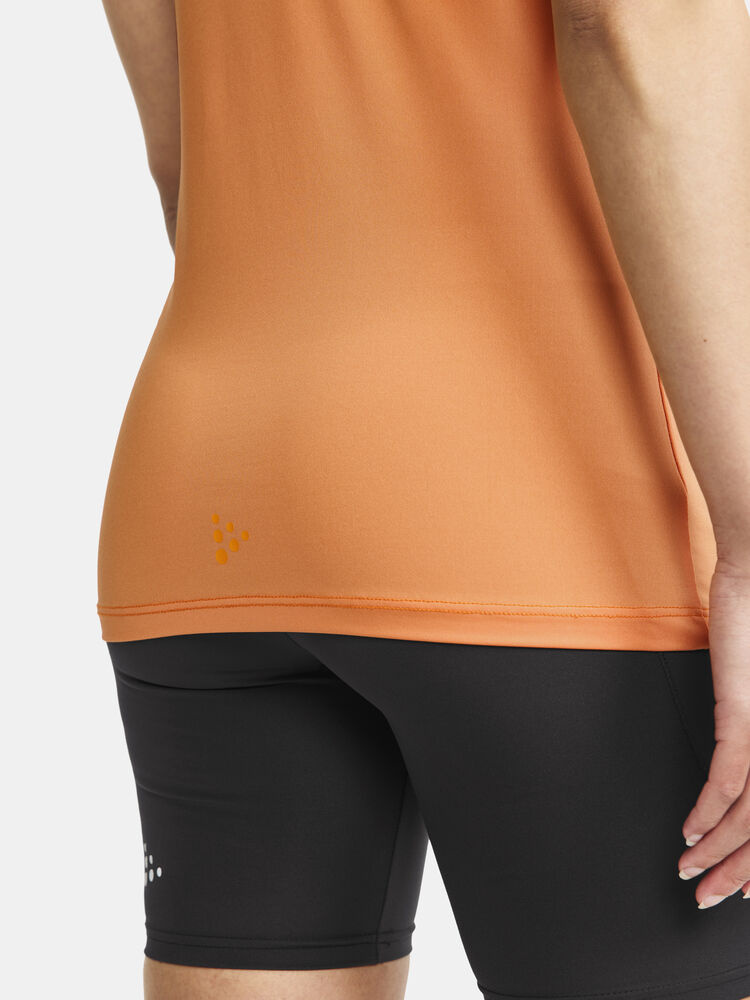 1908770-533000_ADV20Essence20Singlet20W_closeup5