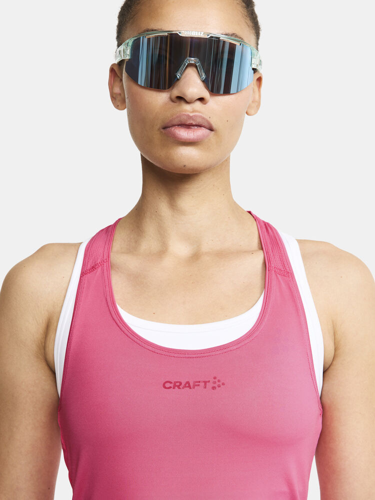 1908770-745000_ADV20Essence20Singlet20W_closeup3
