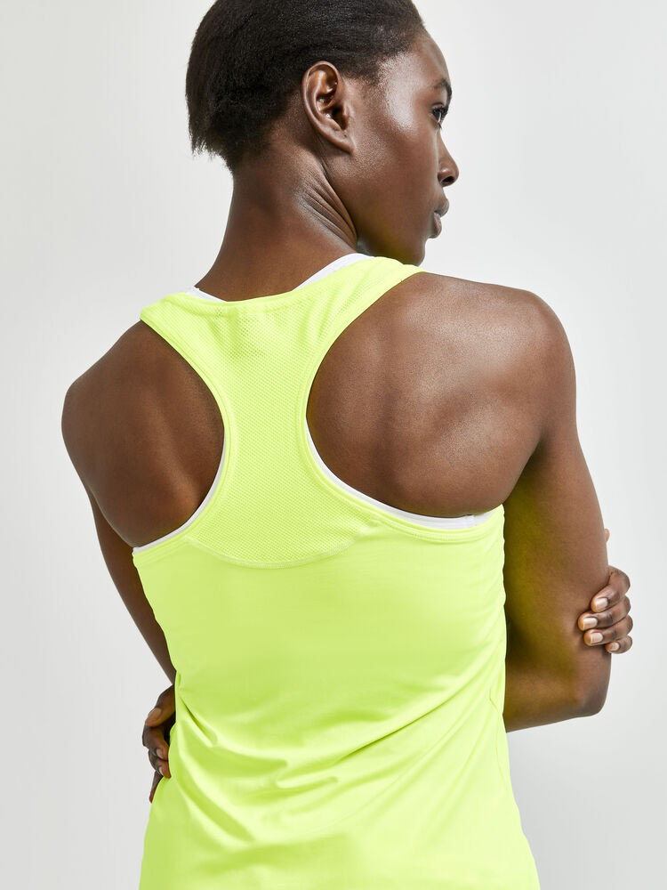 1908770-851000_ADV20Essence20Singlet_Closeup3