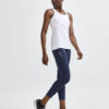 1908770-900000_ADV20Essence20Singlet_Closeup5