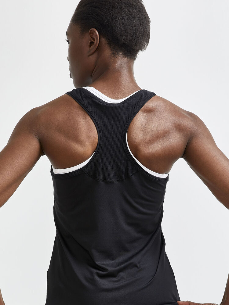 1908770-999000_ADV20Essence20Singlet_Closeup3
