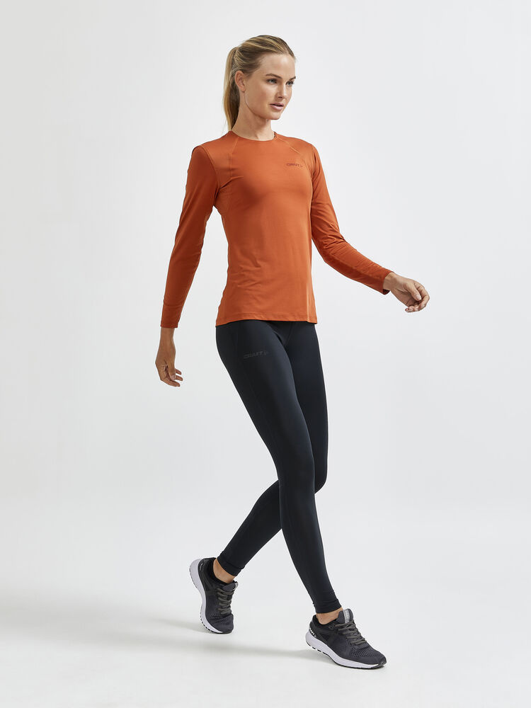 1908772-999000_Core20Essence20Tights_Closeup6