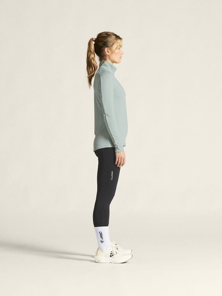 1909497-364000_CORE20Gain20Midlayer20W_closeup2