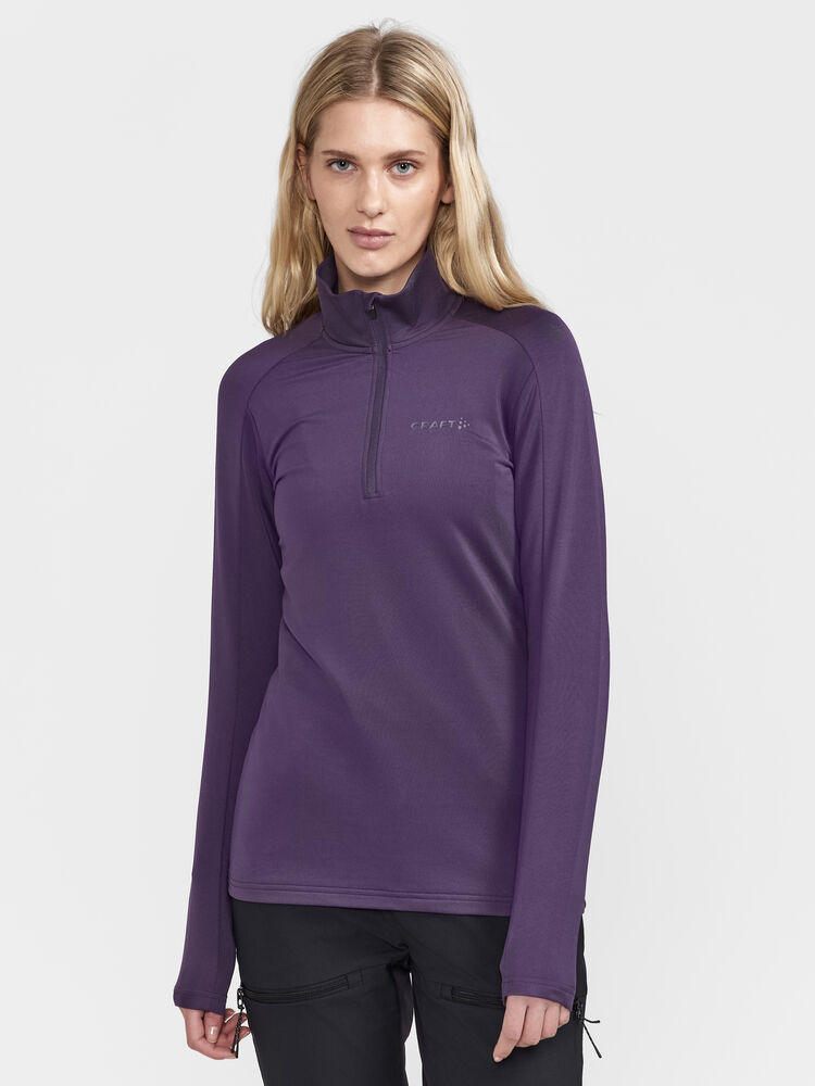 1909497-779000_CORE20Gain20Midlayer20W_Closeup1