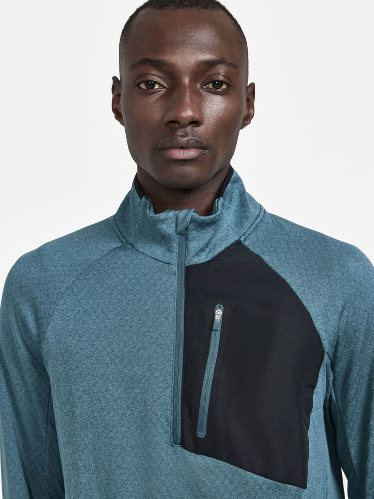 1909500-678200_CORE20Trim20Thermal20midlayer20M_Closeup3